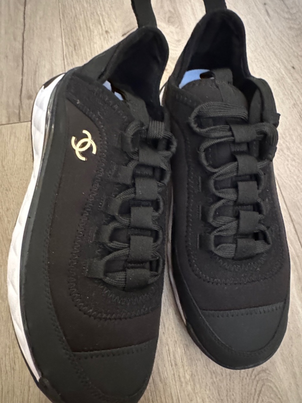 CHANEL Black and White Sneakers - Picture 2 of 7